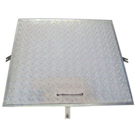 Aknafedlap 70x70 zárható horganyzott